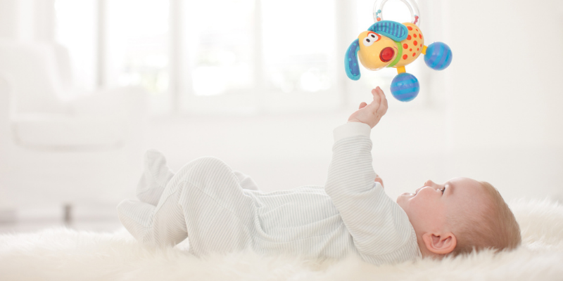 Jouet bébé 3 mois : comment sélectionner les meilleurs jeux et jouets ? -  Lesapprentisparents